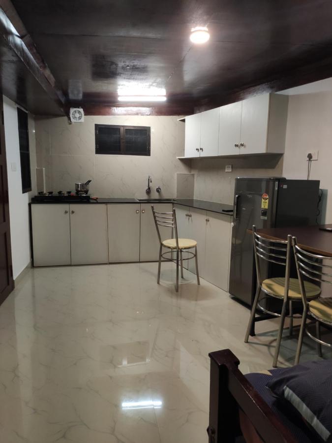 Budget Home Kochi Exterior foto