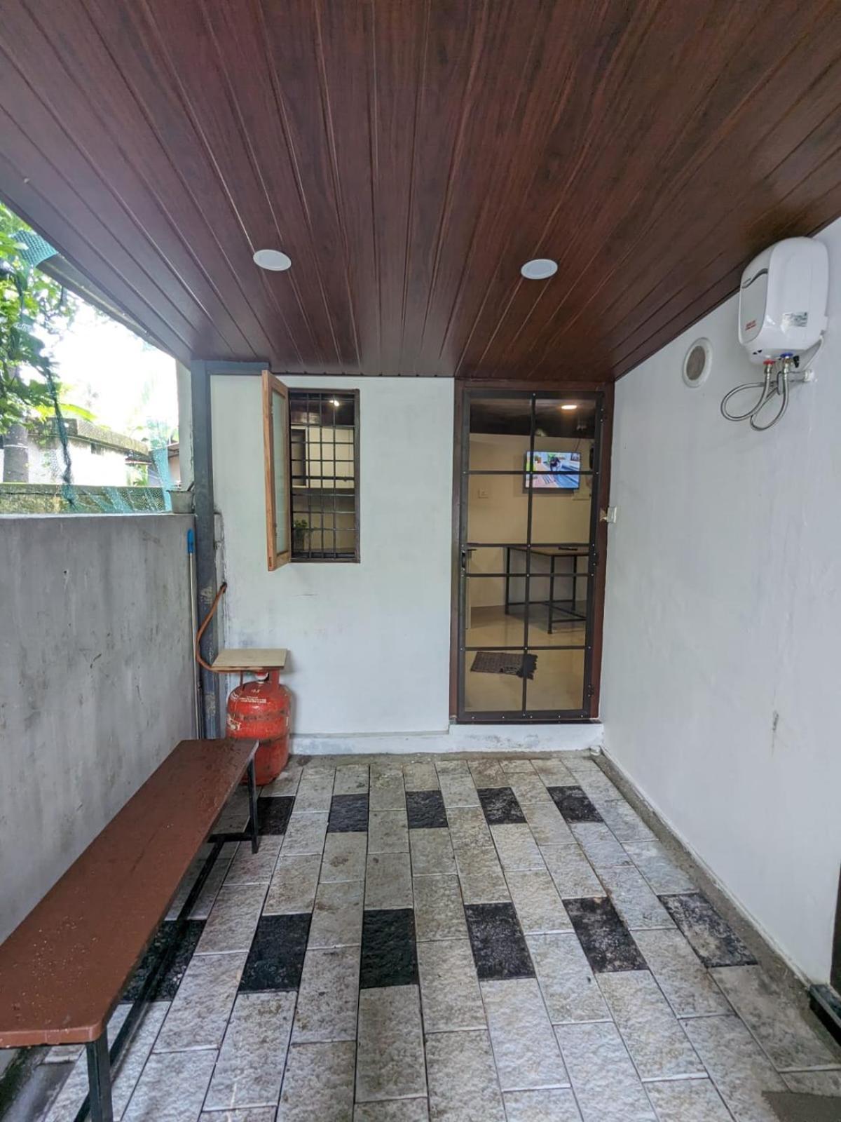 Budget Home Kochi Exterior foto